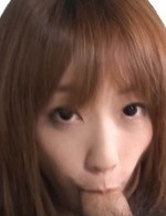 キュートな杏樹紗奈ちゃんがご奉仕フェラ。６９で綺麗な小マンコを見せ付け、カメラ目線でバキューム。濃いザーメンを口内射精！