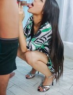長い黒髪のアジアンビューティーあずみ恋ちゃんが痴女フェラ。勃起したチンポを次々にバキュームで吸い上げて、3連続口内射精！