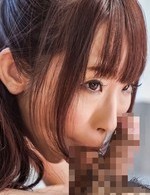 爆乳ギャル美咲結衣が二人の汁男優相手にWフェラ。二本同時舐めから手コキ＆バキューム！濃いザーメンをお口で受け止めます！