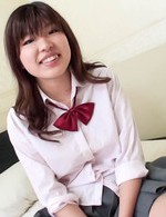 ロリフェイスに笑顔がキュートな巨乳女子校生岡田あいちゃんとハメ撮りです。制服のままイキまくるあいちゃんに、中出しフィニッシュ！