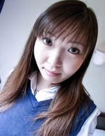 Fカップ爆乳大沢はるかちゃんがＪＫコスプレで登場してくれます。爆乳がプルンプルンと揺れ、ムチムチのお股を大開脚！